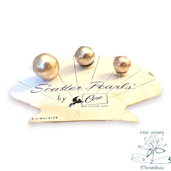 Vintage Coro Scatter Simulated Pearl Set on Original Card - Picture 4 of 8